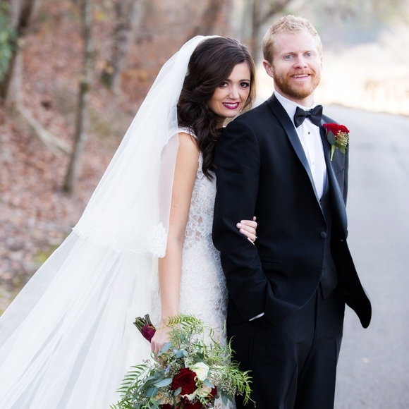 Meet your Posher, Erin - Picture 1 of 1